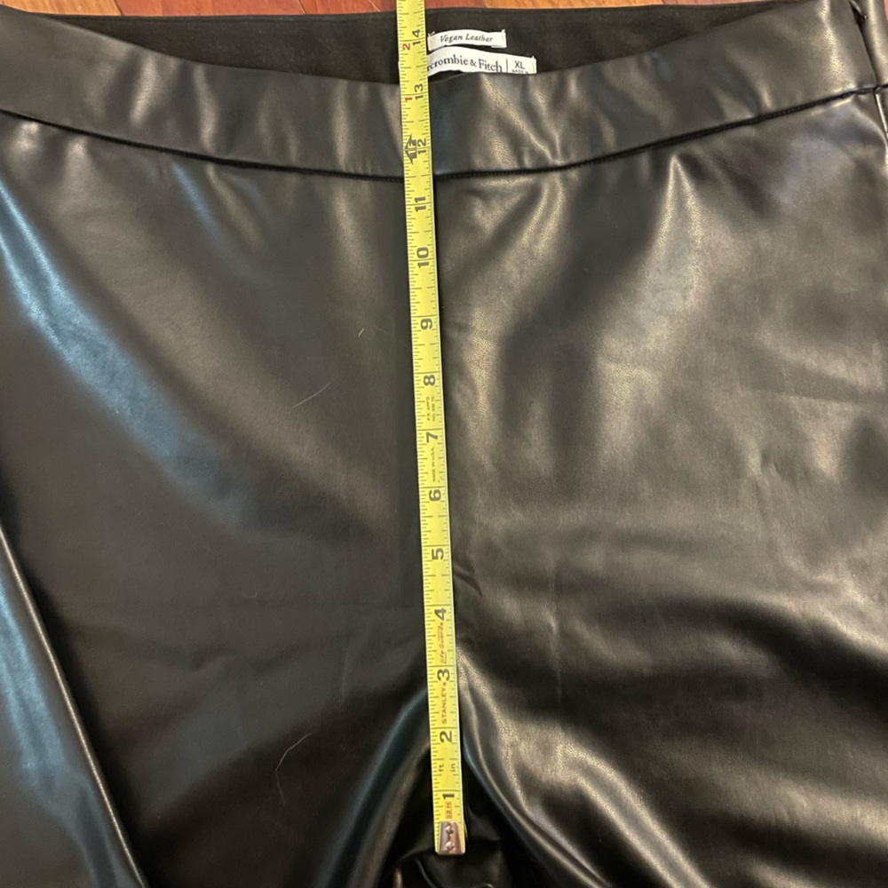Abercrombie & Fitch Black Faux Leather Pants - Picture 6 of 9